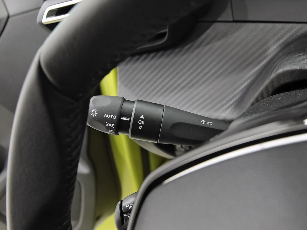 Peugeot 208 Active Puretech 100 12