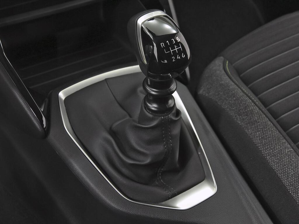 Peugeot 208 Active Puretech 100 28