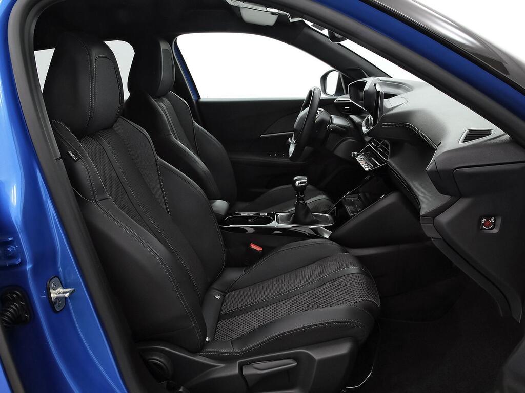 Peugeot 2008 GT Puretech 130 S&S 6 Vel. MAN 5