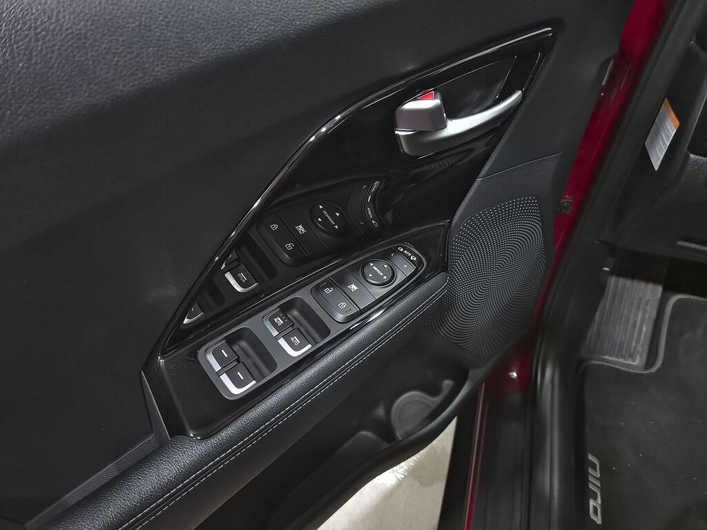 Kia Niro 1.6 GDi HEV 104kW (141CV) Drive 11