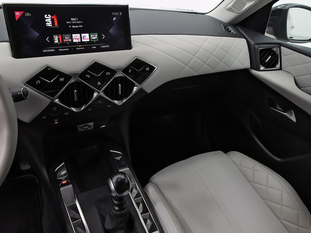 DS DS 3 PureTech 73 kW Manual CONNECTED CHIC 12