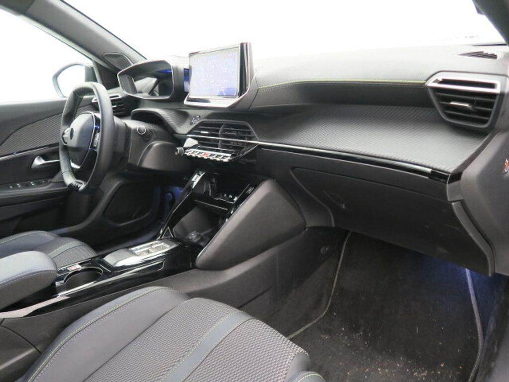 Peugeot 2008 Eléctrico GT 156 (115kW) 13