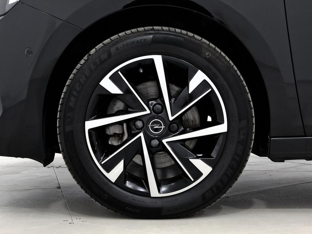 Opel Corsa 1.2T XHLHybrid 74kW GS eDCT 11