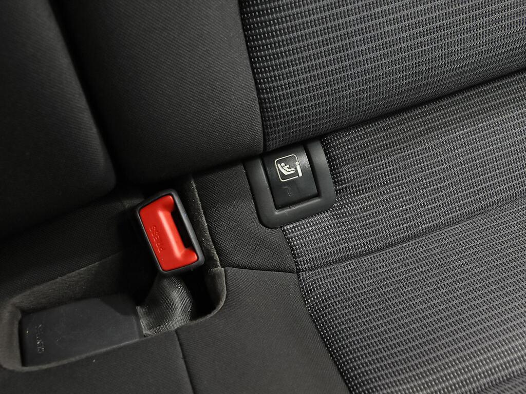 Hyundai i30 1.5 DPI Essence 26