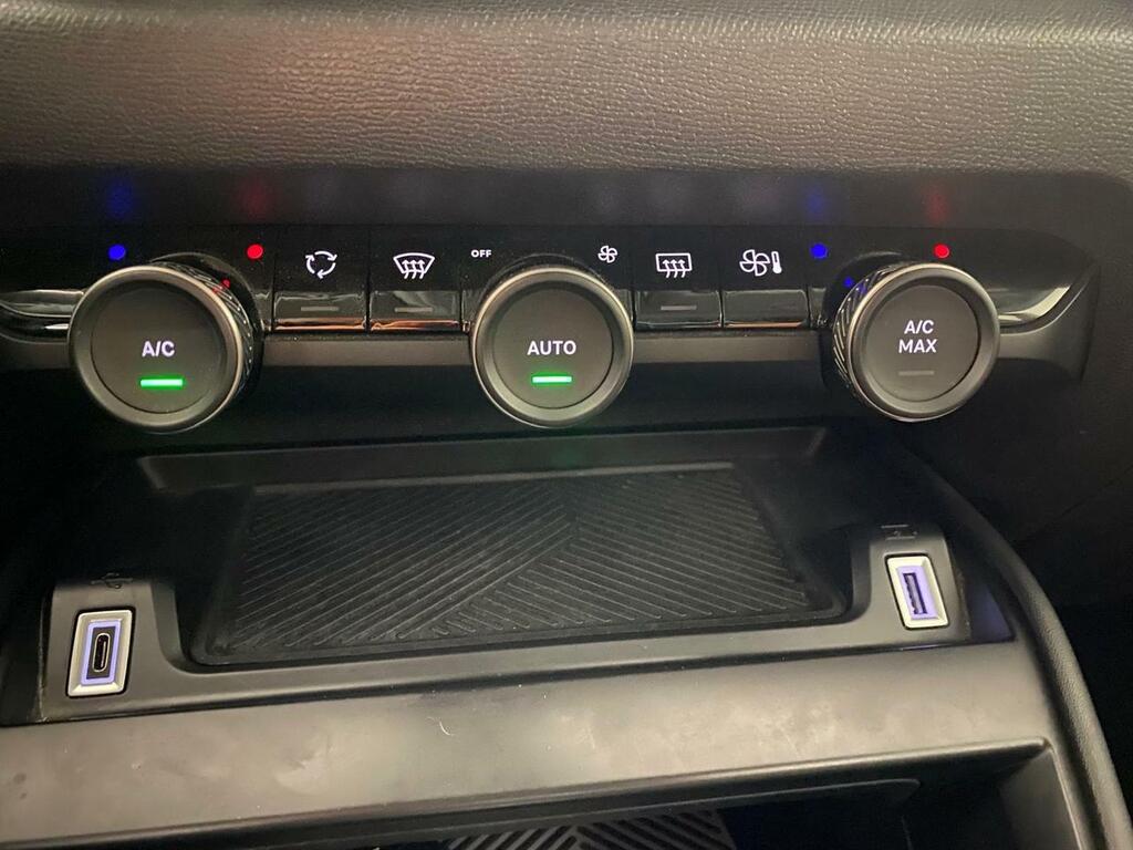 Citroën C4 BlueHdi 130 S&S EAT8 Feel Pack 22