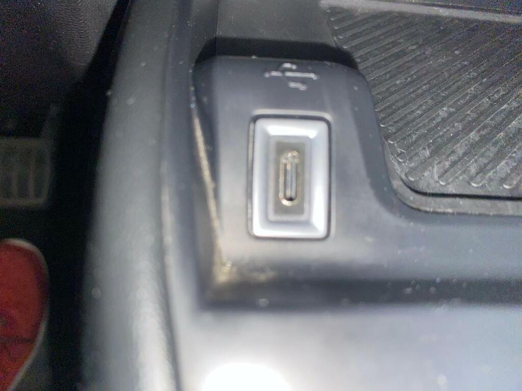 Citroën C4 BlueHdi 130 S&S EAT8 Feel Pack 23