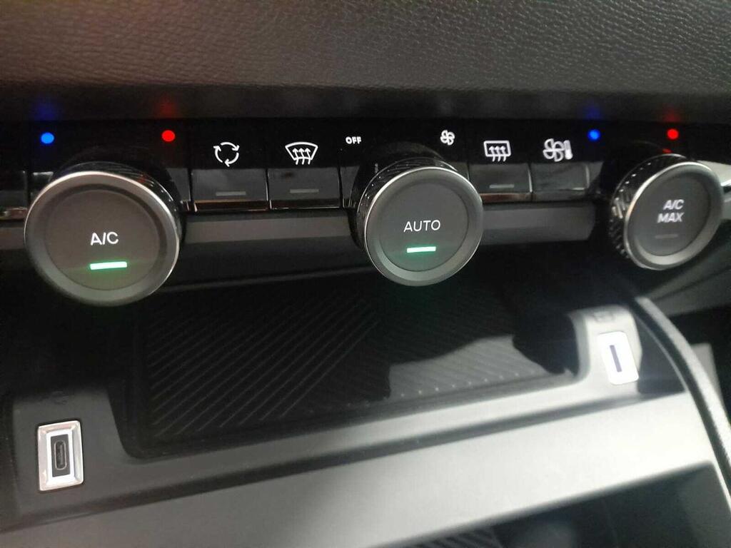 Citroën C4 PureTech 130 S&S EAT8 Plus 24