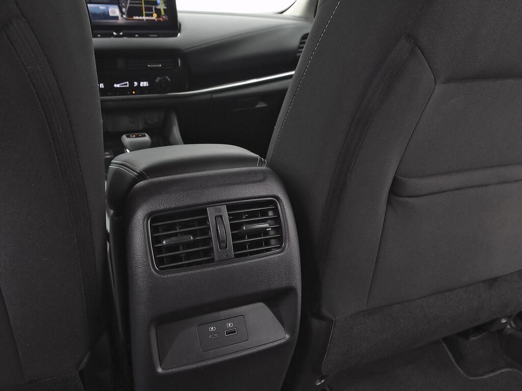 Nissan Qashqai DIG-T 116kW Xtronic N-Connecta 33