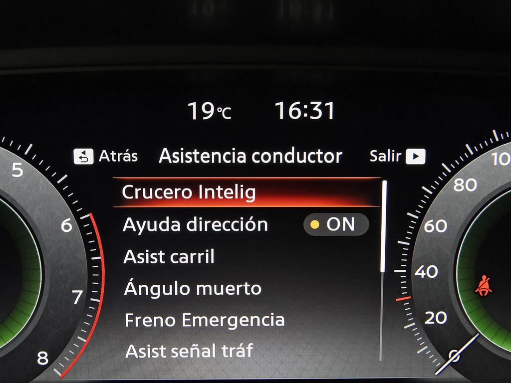 Nissan Qashqai DIG-T 103kW N-Connecta 27