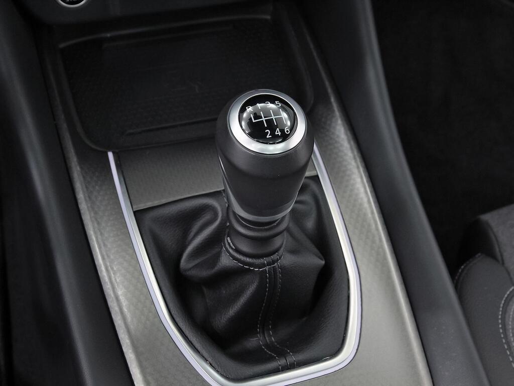 Nissan Qashqai DIG-T 103kW N-Connecta 31