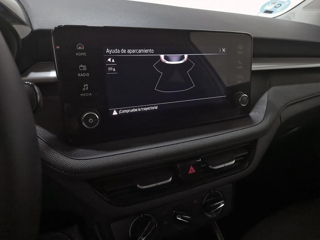 Skoda Fabia 1.0 MPI 59KW (80CV) Selection 27