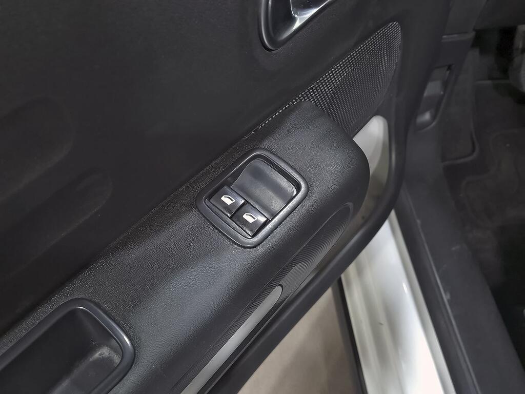 Citroën C3 PureTech 60KW (83CV) Feel 11