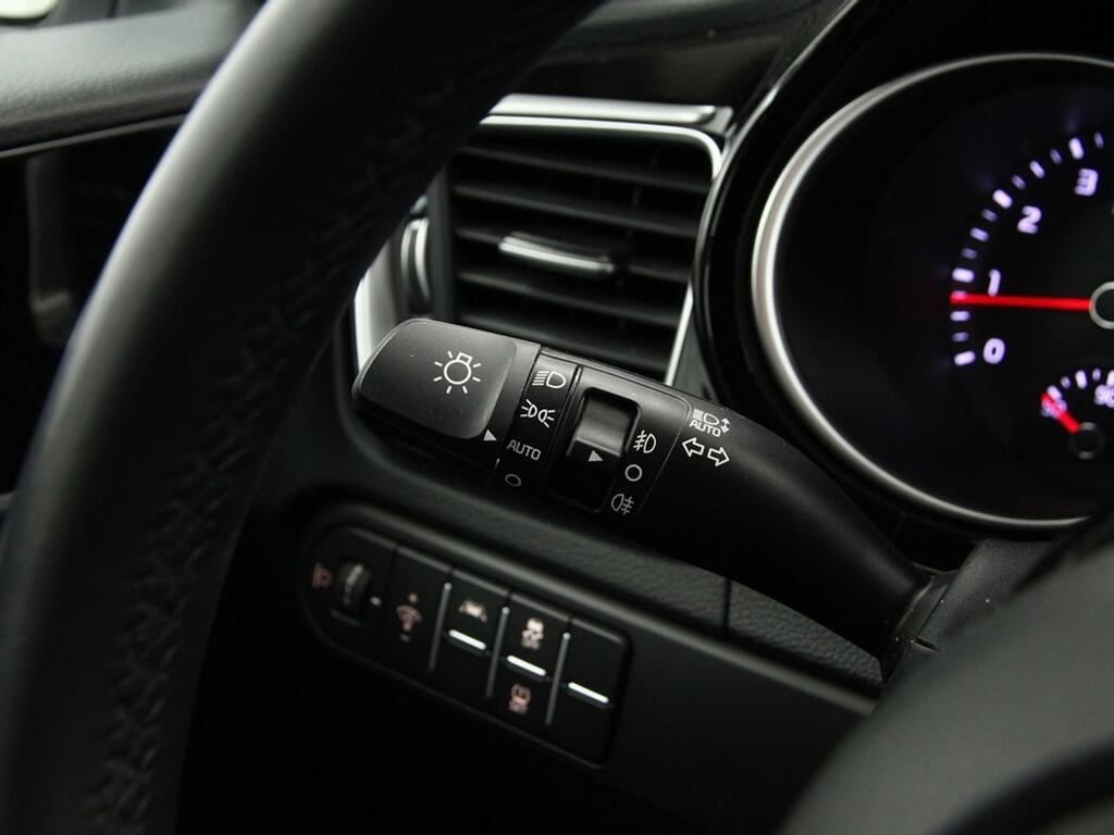 Kia XCeed 1.6 MHEV iMT Drive 100kW (136CV) 17