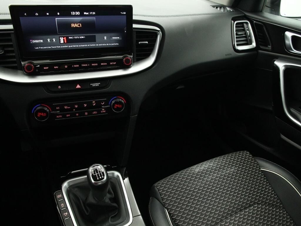 Kia XCeed 1.6 MHEV iMT Drive 100kW (136CV) 11