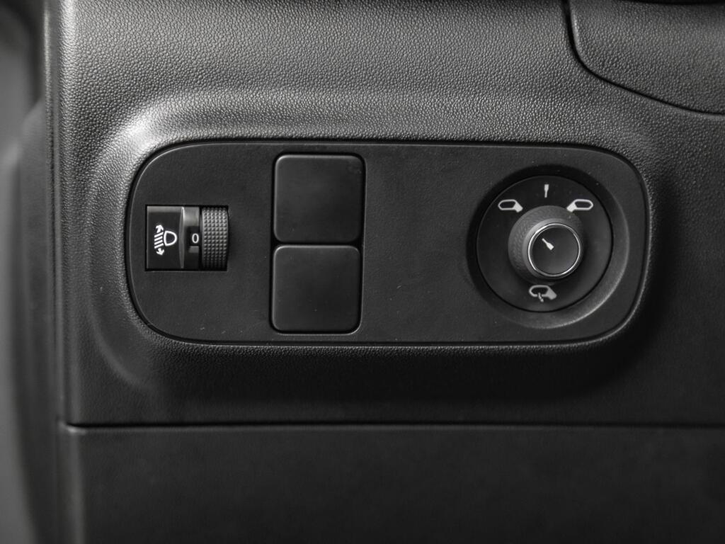 Citroën C3 BlueHDi 75KW (100CV) S&S Feel Pack 31