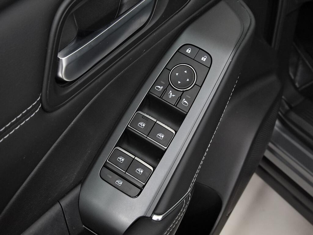 Nissan Qashqai DIG-T 103kW N-Connecta 11