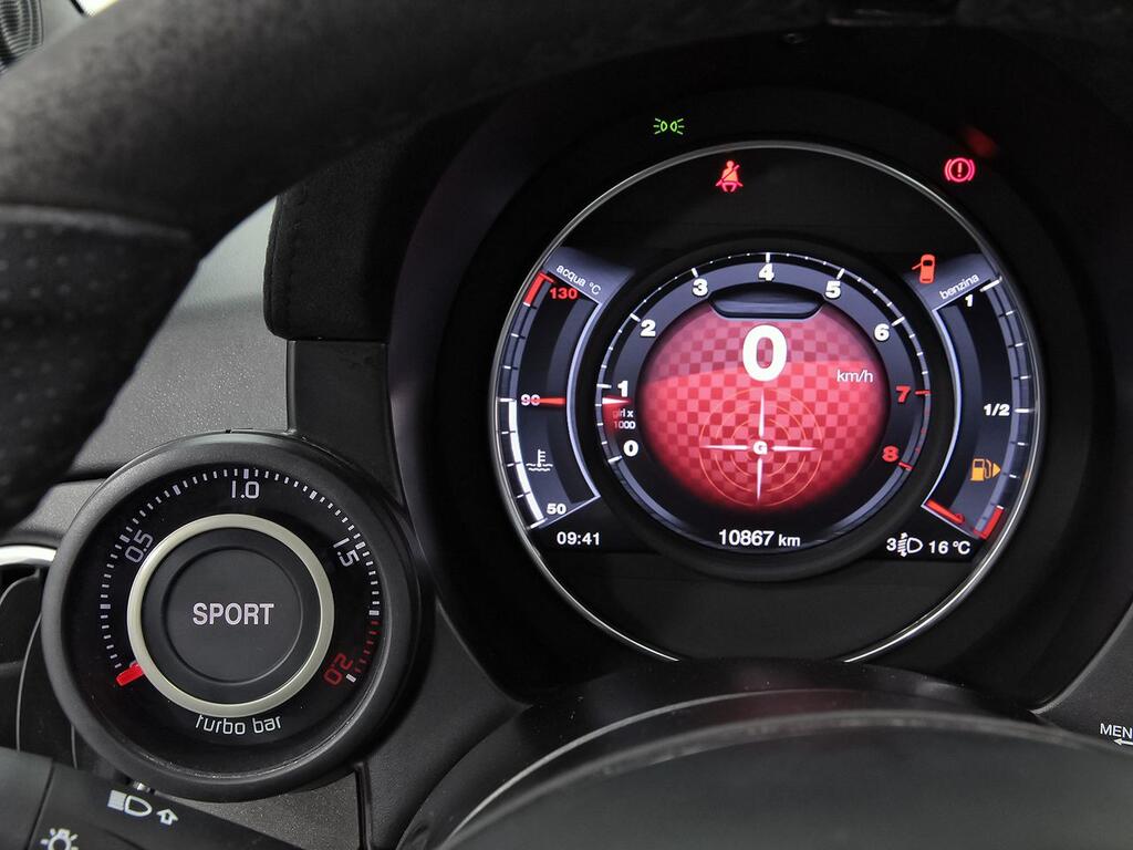 Abarth 500 695C 1.4 16v T-Jet 132kW (180 CV) 29