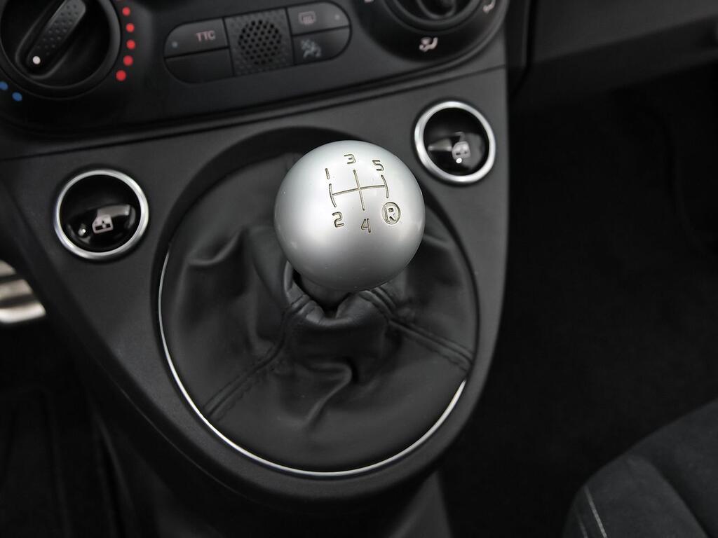 Abarth 500 695C 1.4 16v T-Jet 132kW (180 CV) 25