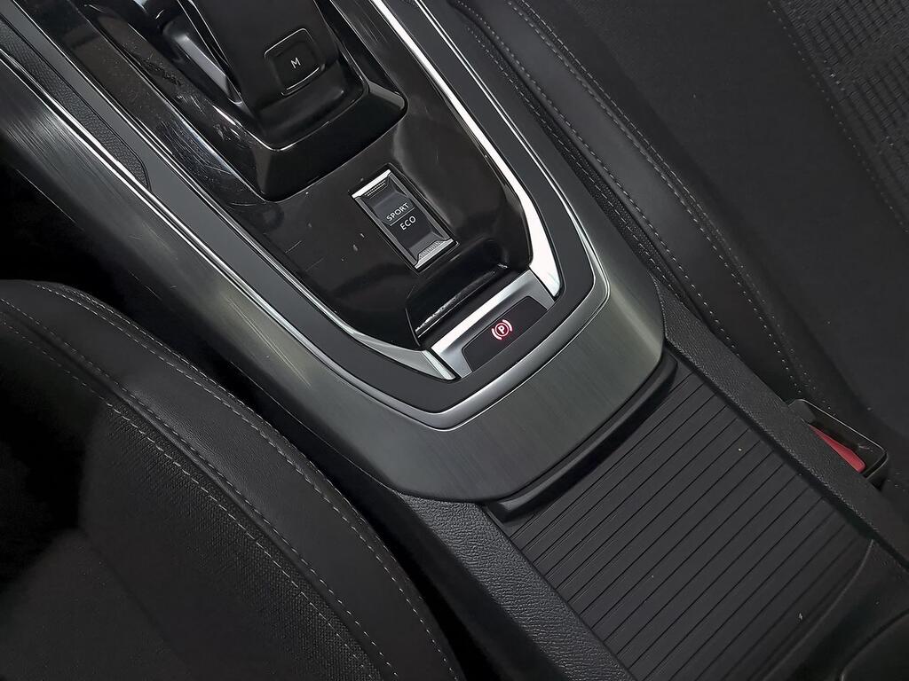 Peugeot 308 5p Allure 1.2 PureTech 96KW (130CV) EAT8 27