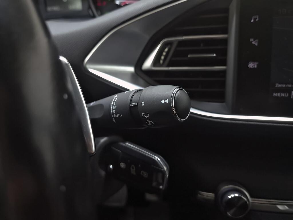 Peugeot 308 5p Allure 1.2 PureTech 96KW (130CV) EAT8 16