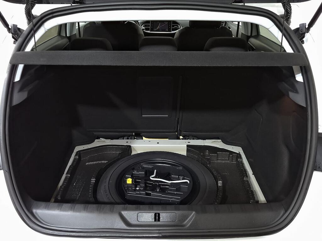 Peugeot 308 5p Allure 1.2 PureTech 96KW (130CV) EAT8 32