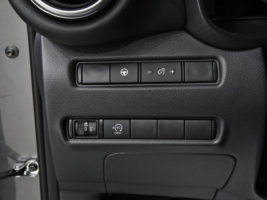 Nissan Juke DIG-T 84 kW (114 CV) 6M/T Tekna 13