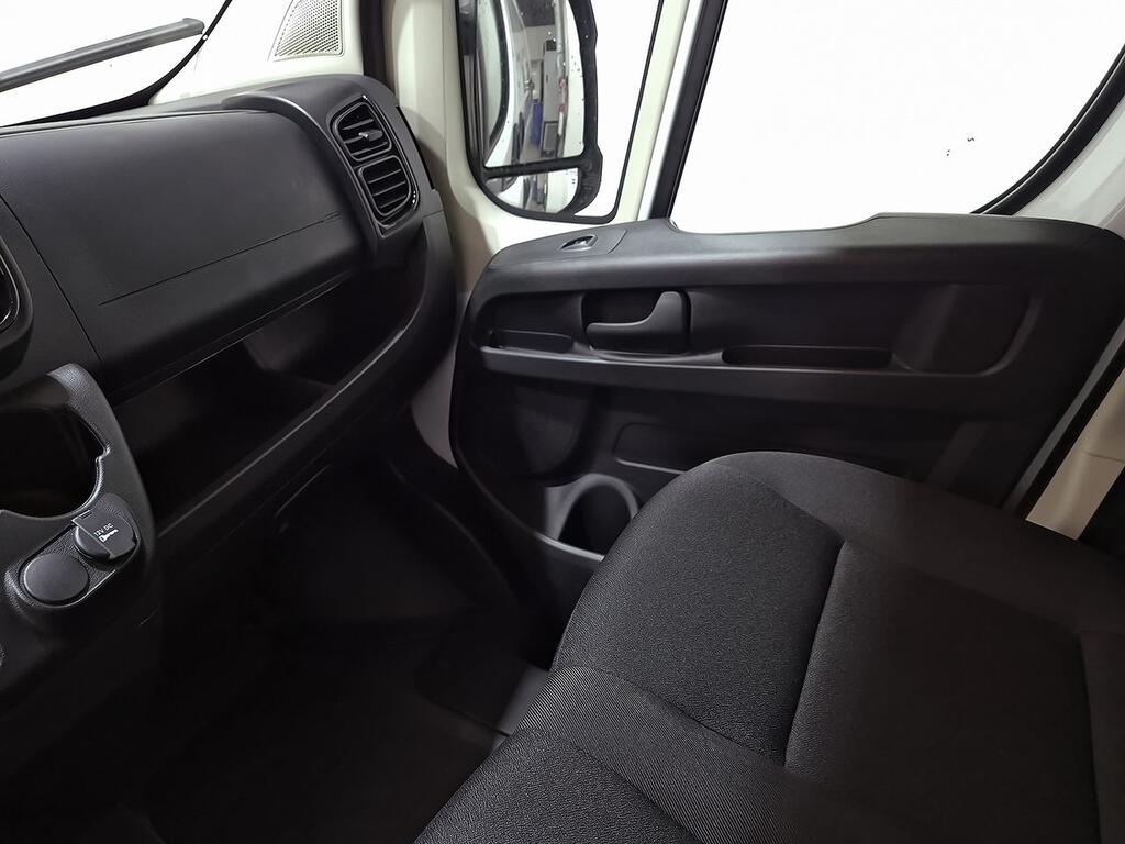 Fiat Ducato FG 2.2 BLUEHDI 140 35 L2H2 4P (KMO) 26