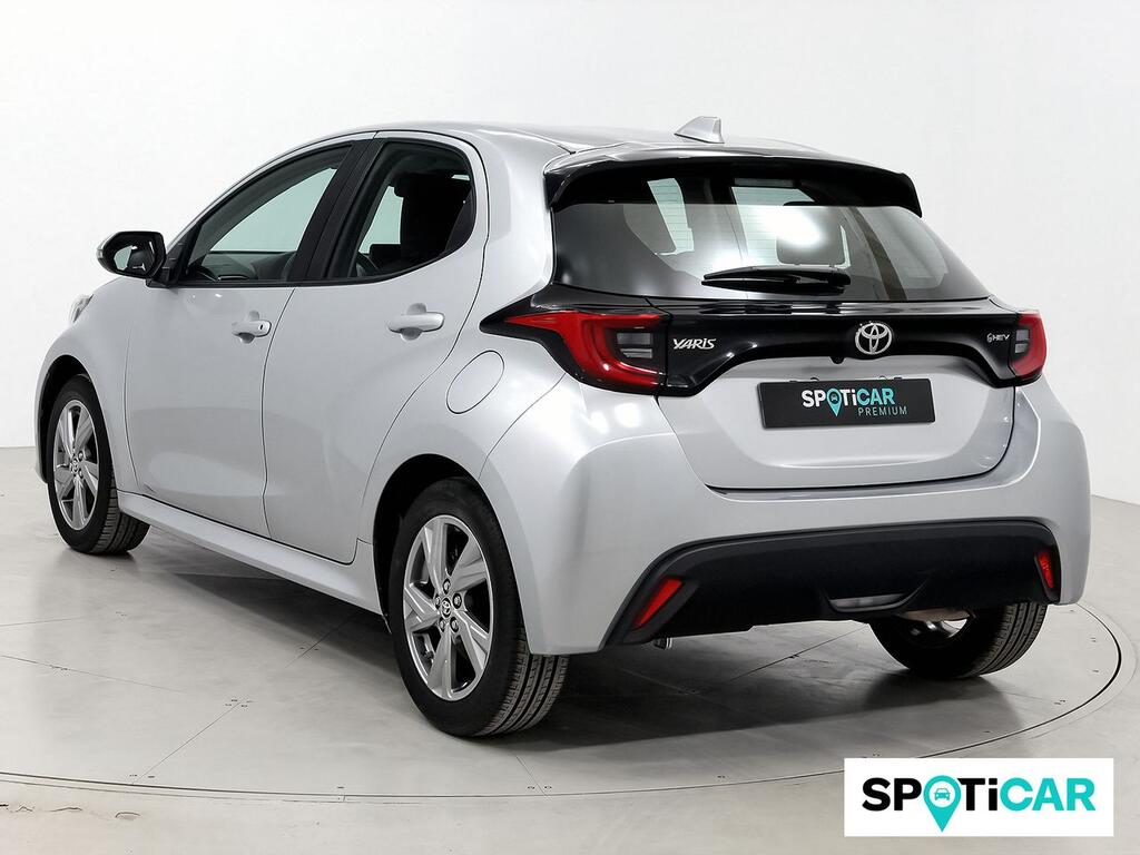 Toyota Yaris 1.5 120H Active Plus 2