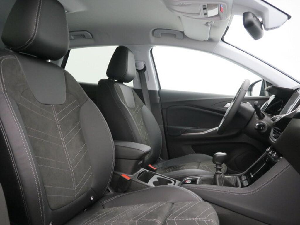 Opel Grandland 1.2 Turbo GS 14