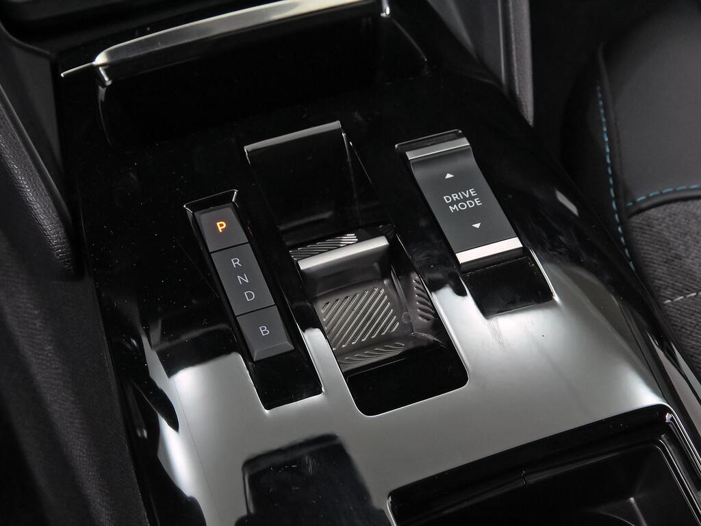 Citroën C4 ë-C4 eléctrico 100kW 50kWh C-Series 34