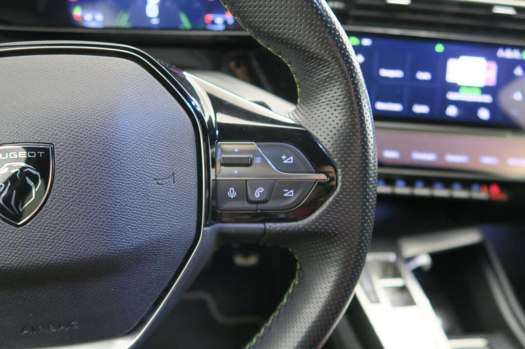 Peugeot 308 5P GT Puretech 130 S&S EAT8 11