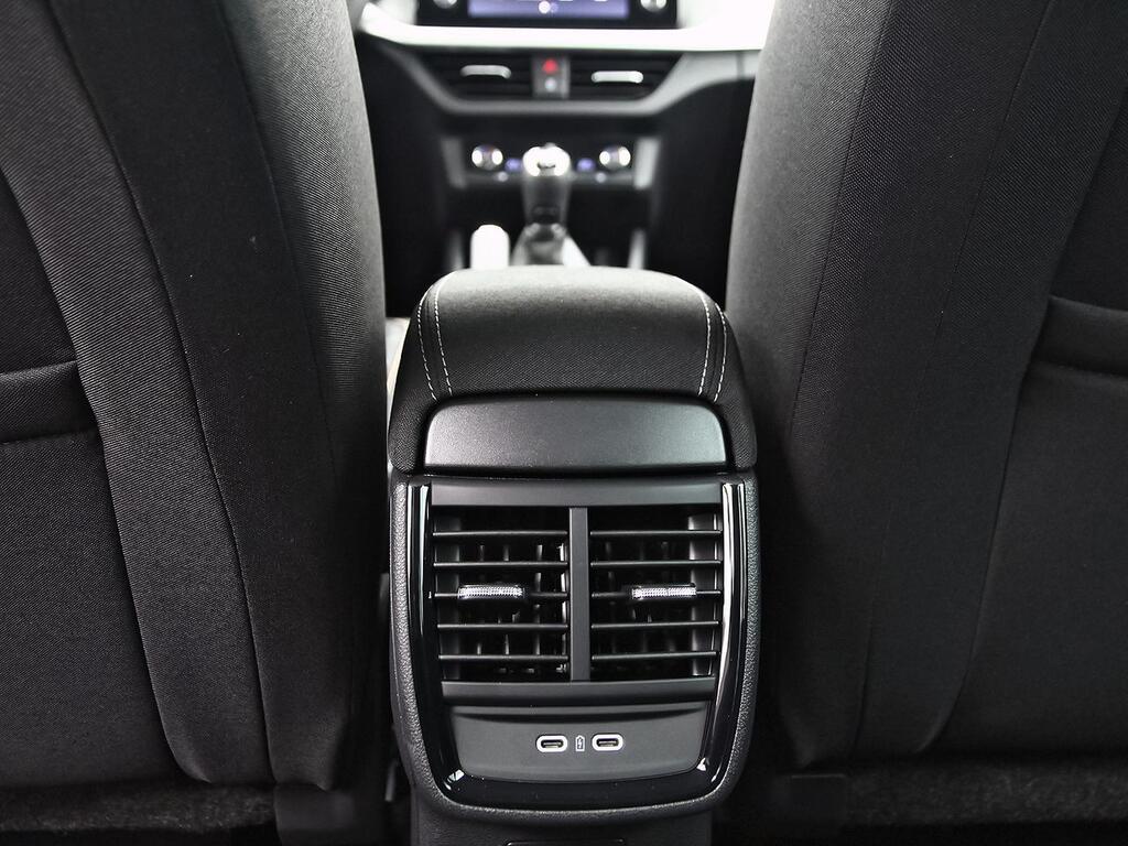 Skoda Kamiq 1.5 TSI 110kW (150CV) AMBITION 32