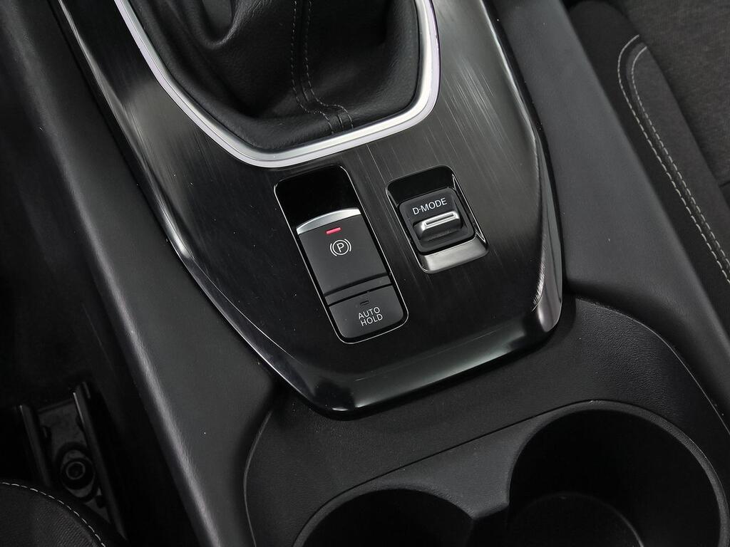 Nissan Qashqai DIG-T 103kW mHEV 4x2 Premiere Edition 29
