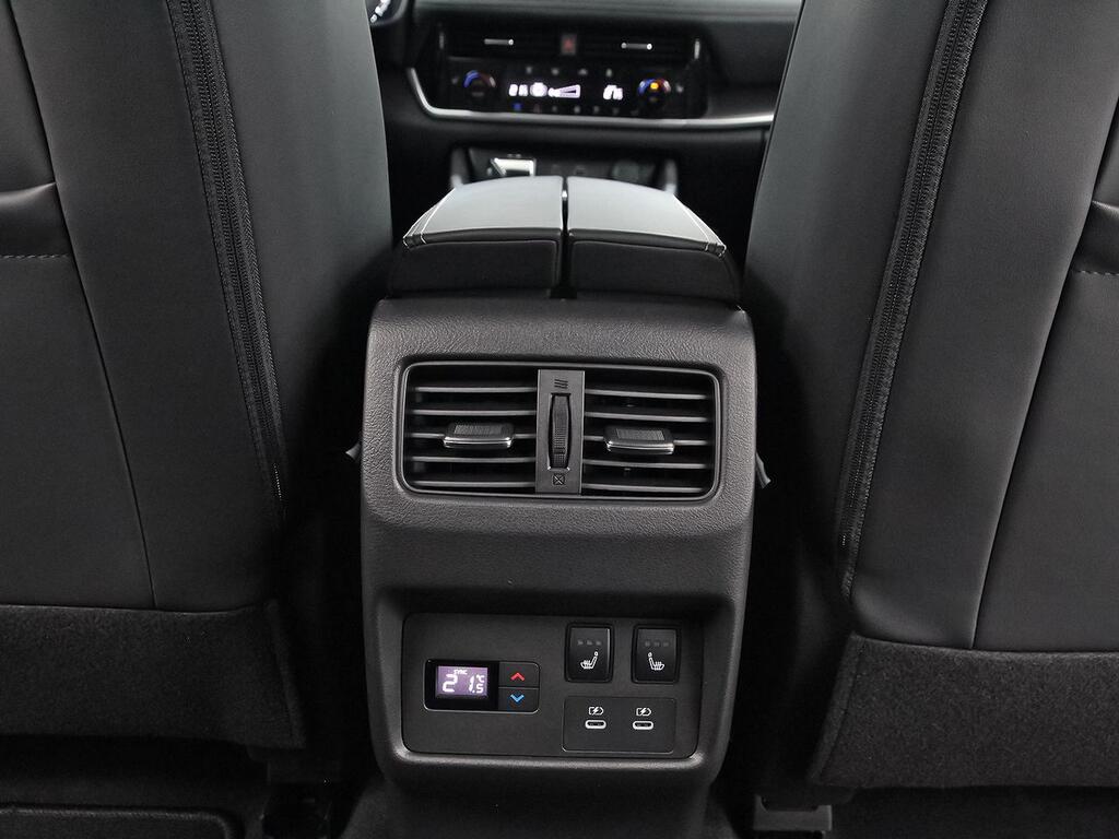 Nissan X-Trail 5pl 1.5 e-POWER 152kW 4x2 A/T N-Connecta 36