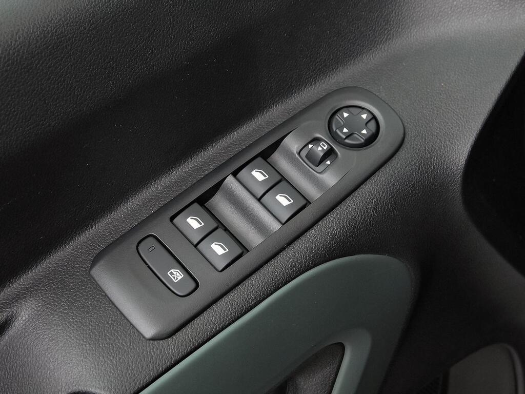 Citroën Berlingo 1.5 BLUEHDI 100 TALLA M SHINE BUSINESS 5P (N1) 13