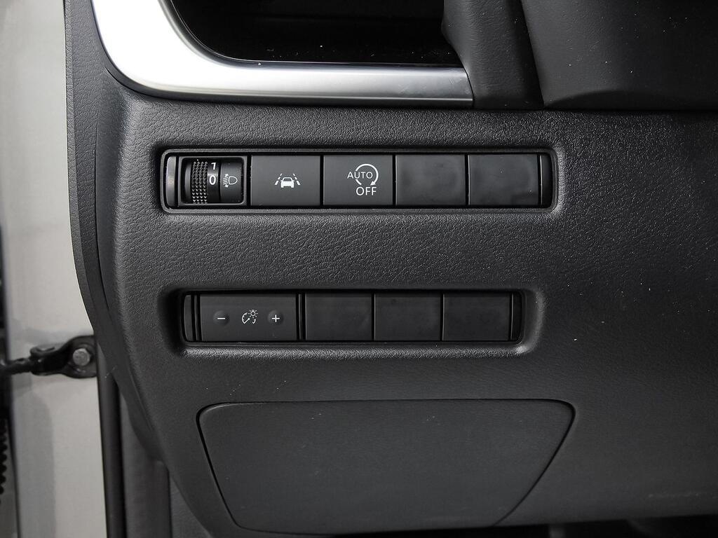 Nissan Qashqai DIG-T 116kW Xtronic N-Connecta 13