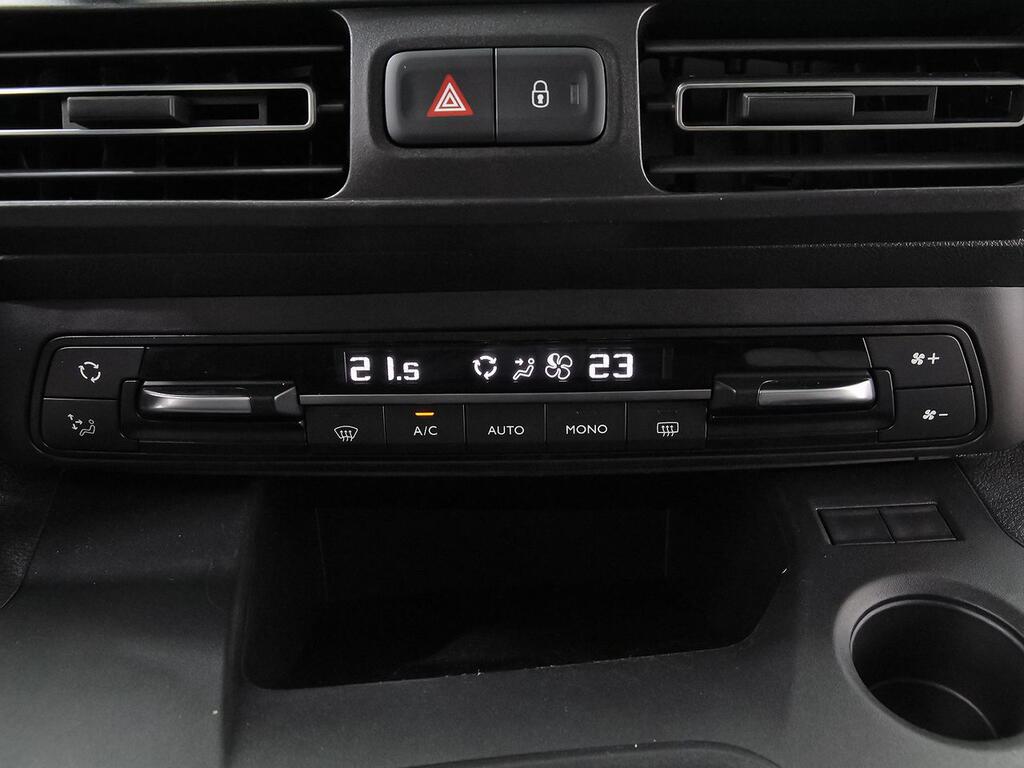 Citroën Berlingo 1.5 BLUEHDI 100 TALLA M SHINE BUSINESS 5P (N1) 27