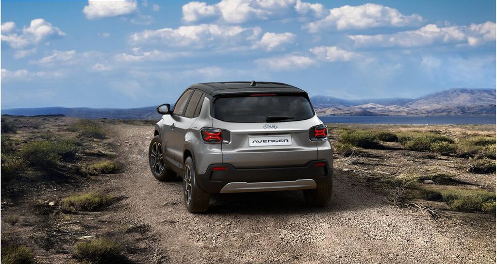 Jeep Avenger 1.2 eHybrid 4xe 145CV T. North Face 2