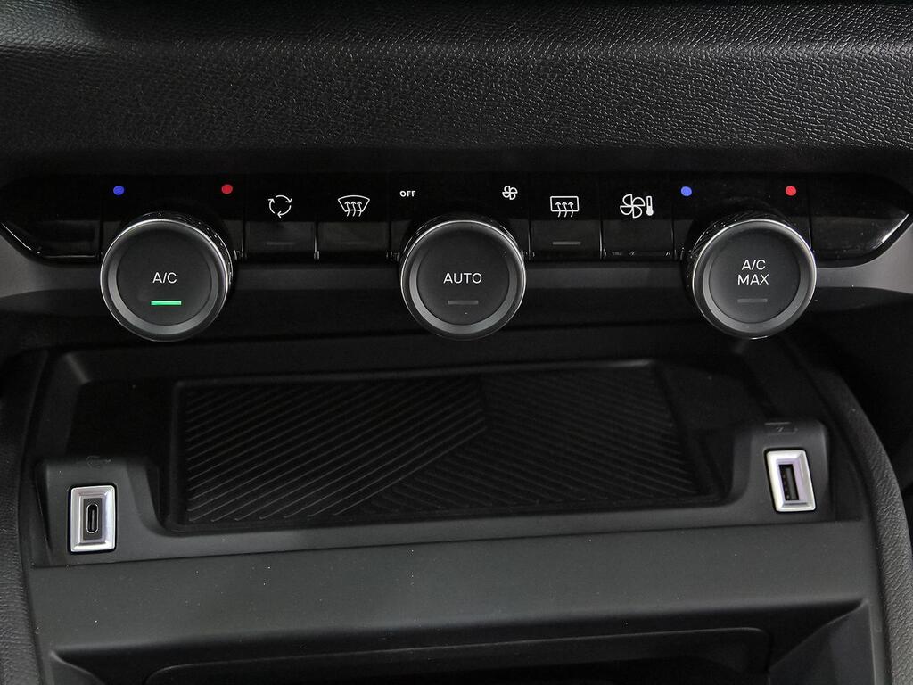 Citroën C4 Hybrid 136 e-DCS6 Plus 28