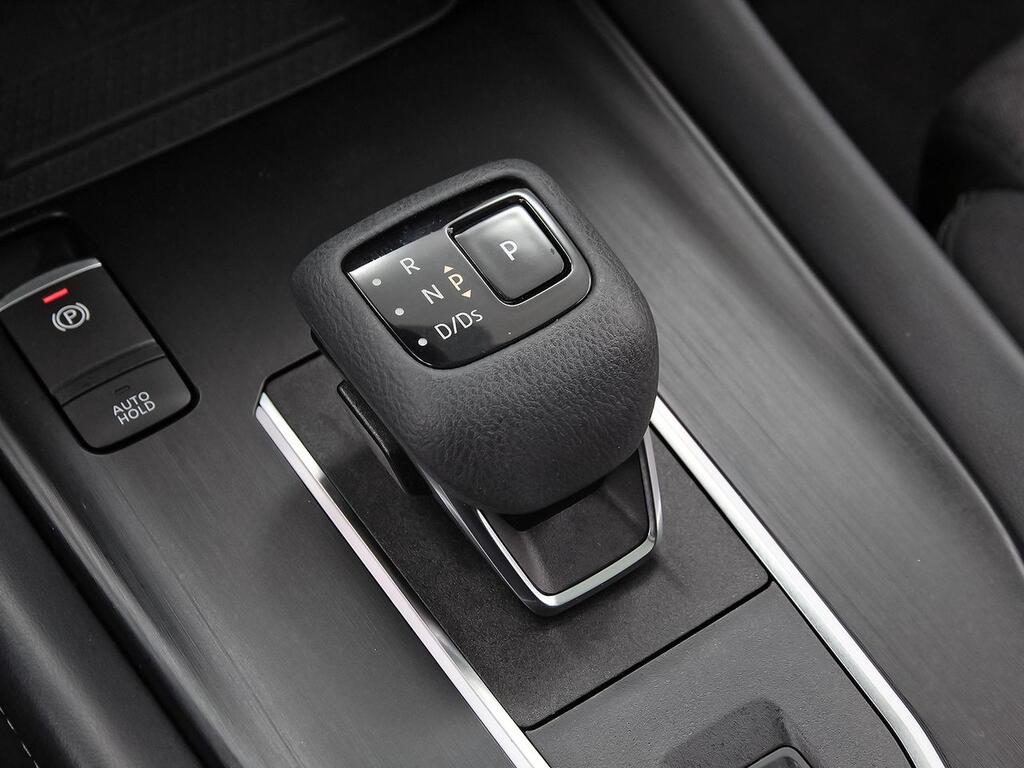 Nissan Qashqai DIG-T 116kW Xtronic N-Connecta 32