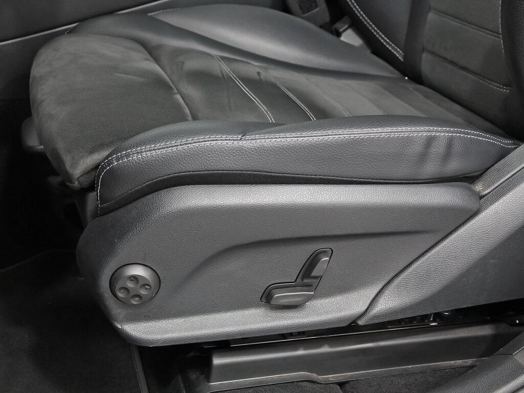 Mercedes GLC GLC 220 d 4MATIC 14