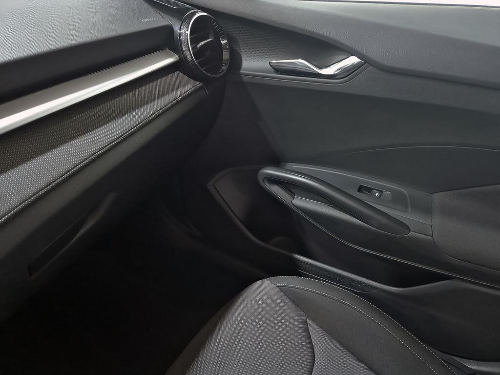 Skoda Fabia 1.0 MPI 59KW (80CV) Selection 28