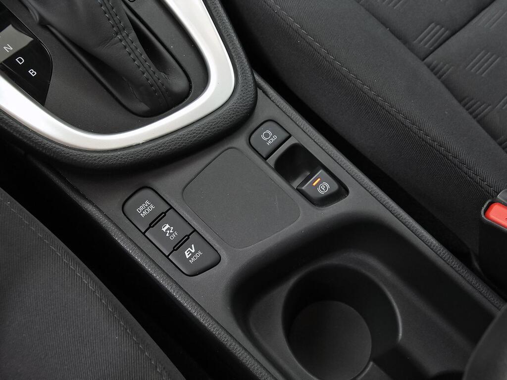 Toyota Yaris 1.5 120H Active Plus 27