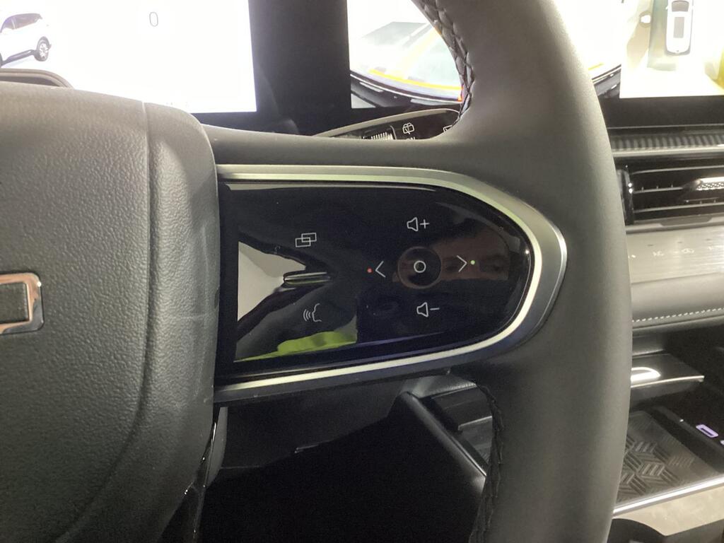 Ebro S700 1.5 TGDI PHEV Luxury E-CVT 17