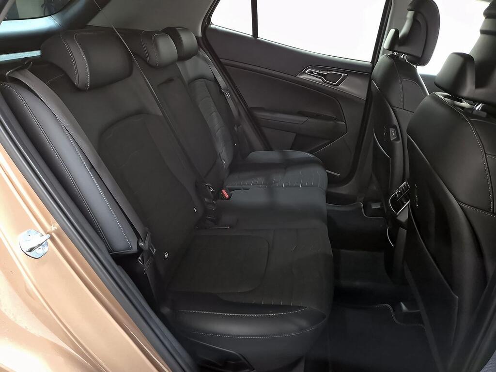 Kia Sportage 1.6 T-GDi MHEV 180CV Tech 4x4 DCT 8