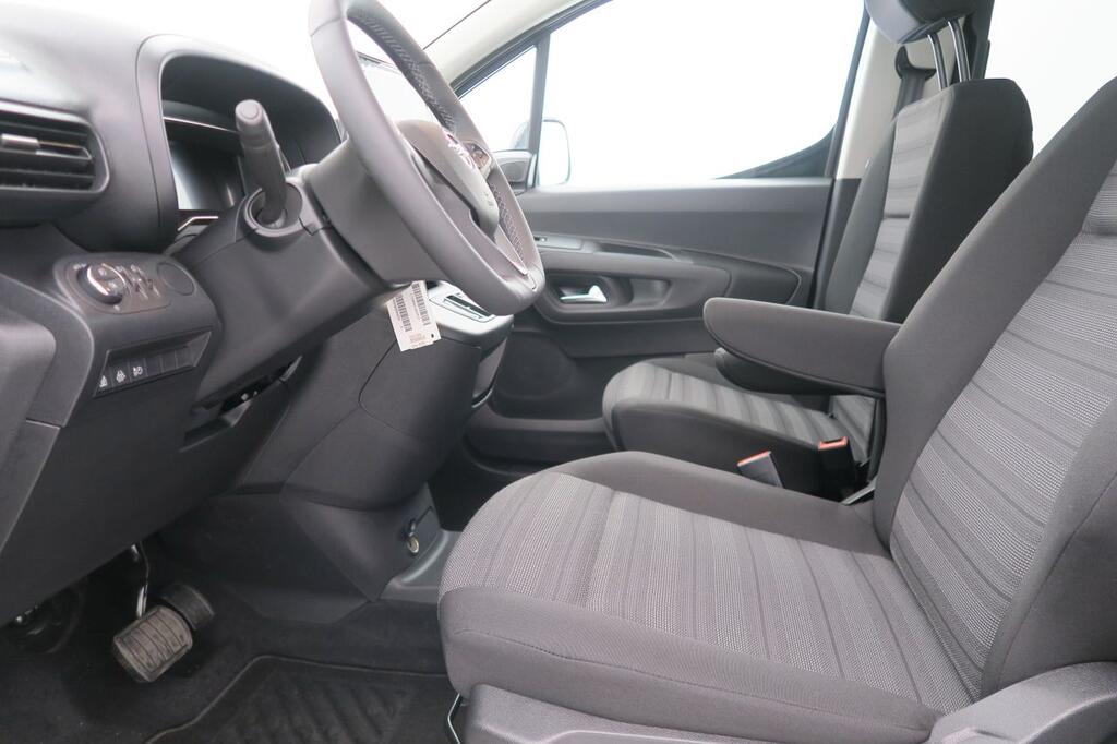 Opel Combo BEV 50kWh Elegance Plus XL 14