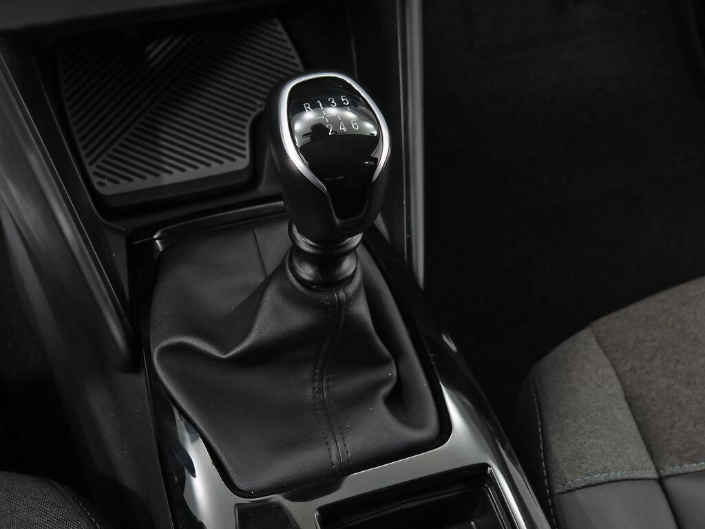 Citroën C4 PureTech 130 S&S 6v Shine 31