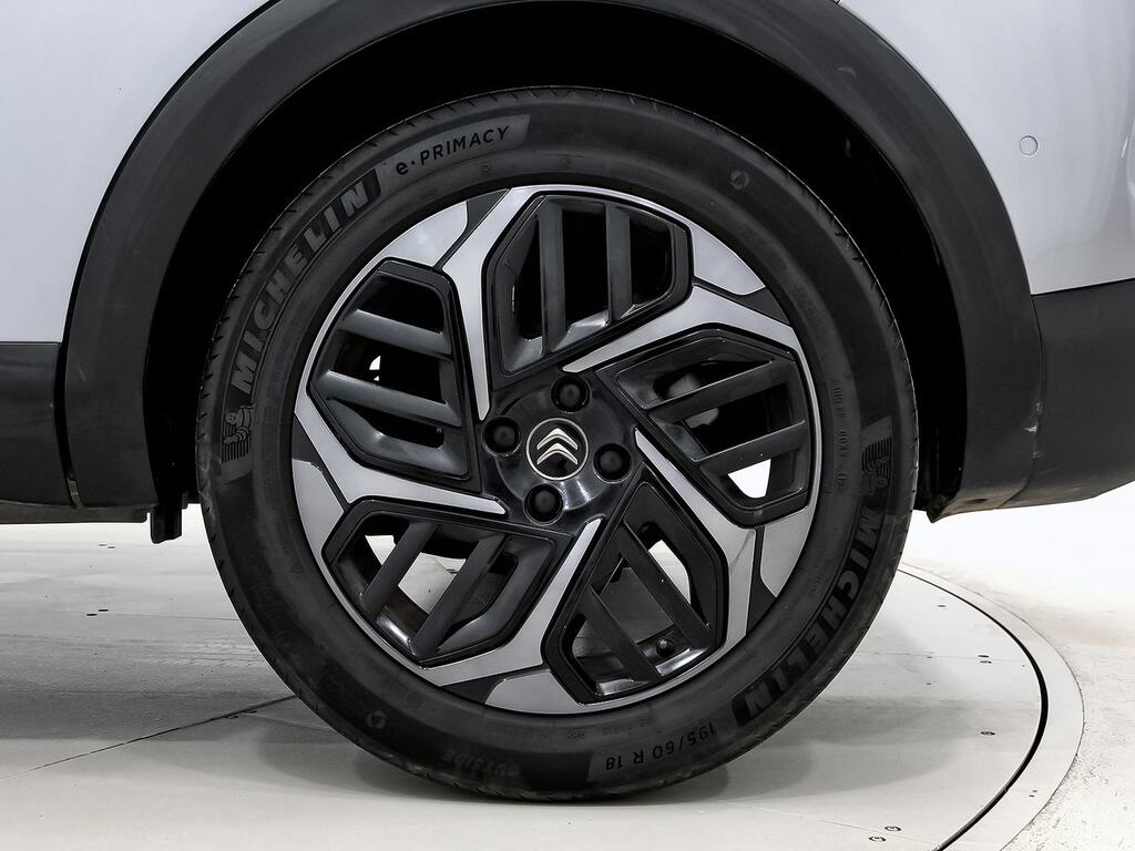 Citroën C4 PureTech 130 S&S 6v Shine 11