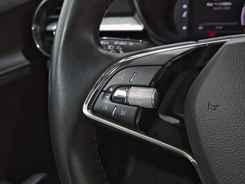 Skoda Fabia 1.0 TSI 70KW (95CV) Ambition 16