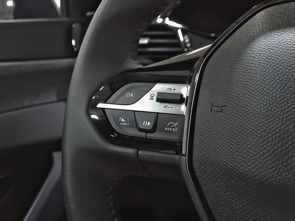 Peugeot 308 5P Allure Hybrid MHEV 136 e-DCS6 16